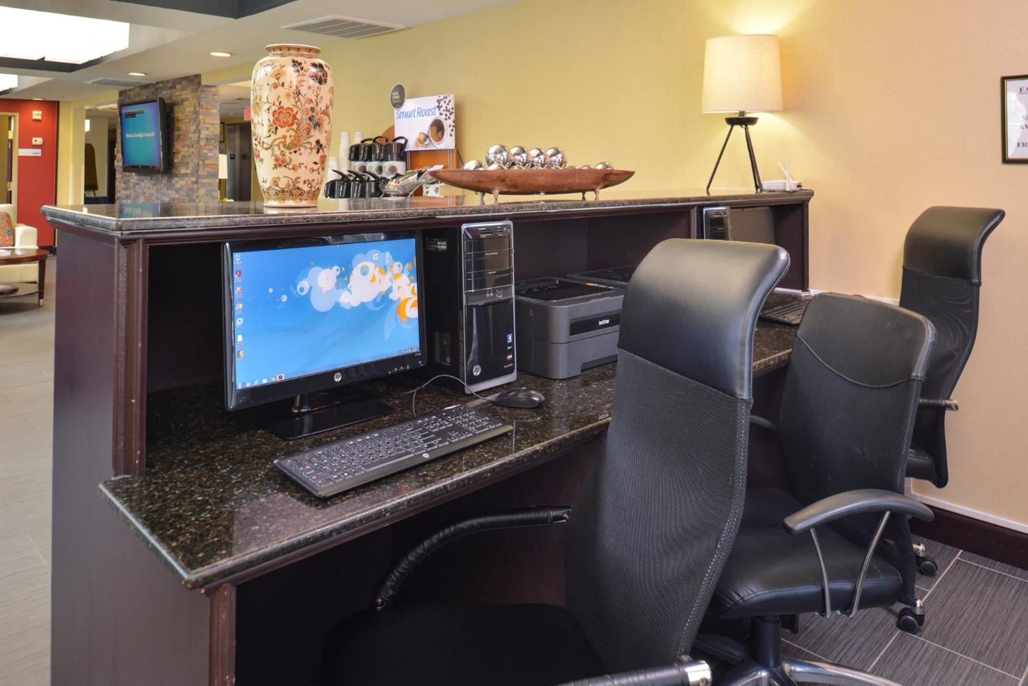 Hotel Express & Sw - Sunset Valley, And Ihg 3*